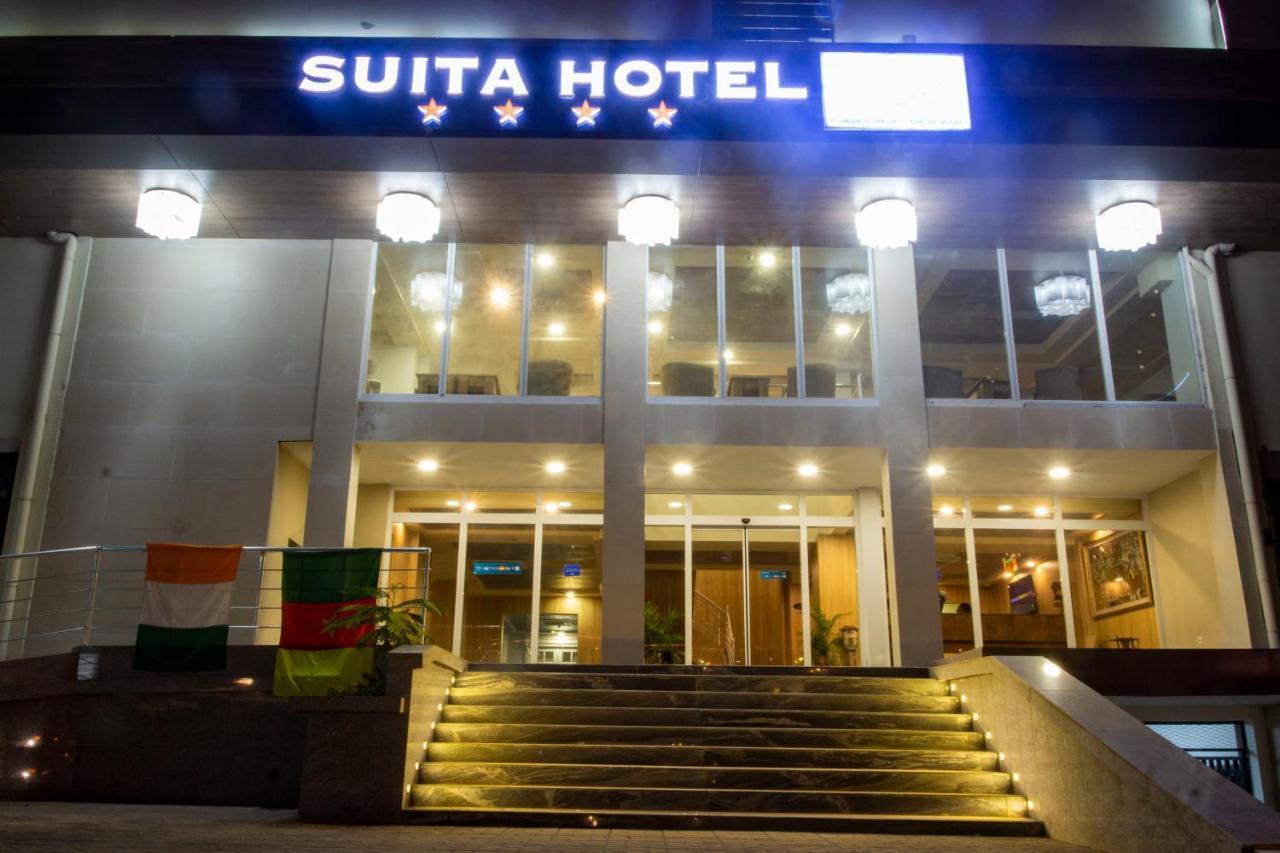 Suita Hotel Yaoundé Exteriér fotografie