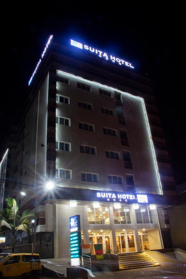 Suita Hotel Yaoundé Exteriér fotografie